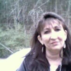 Meet your Posher, Dena